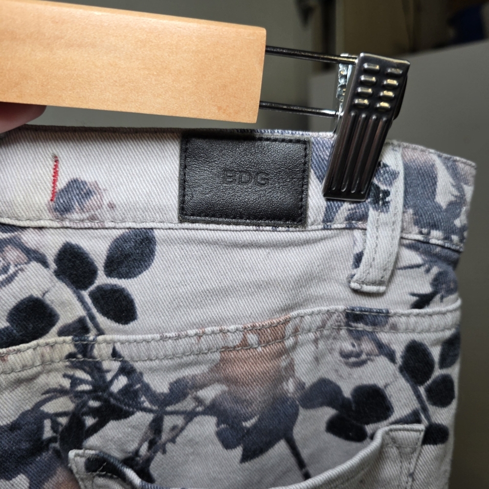 BDG Floral Patterned Pants with Black and Gray Accents - Picture 4 of 5
